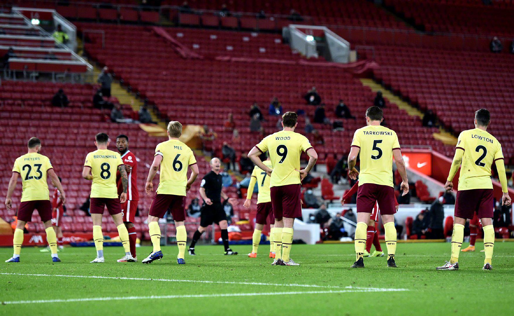 踢事件被重 踢事件被重