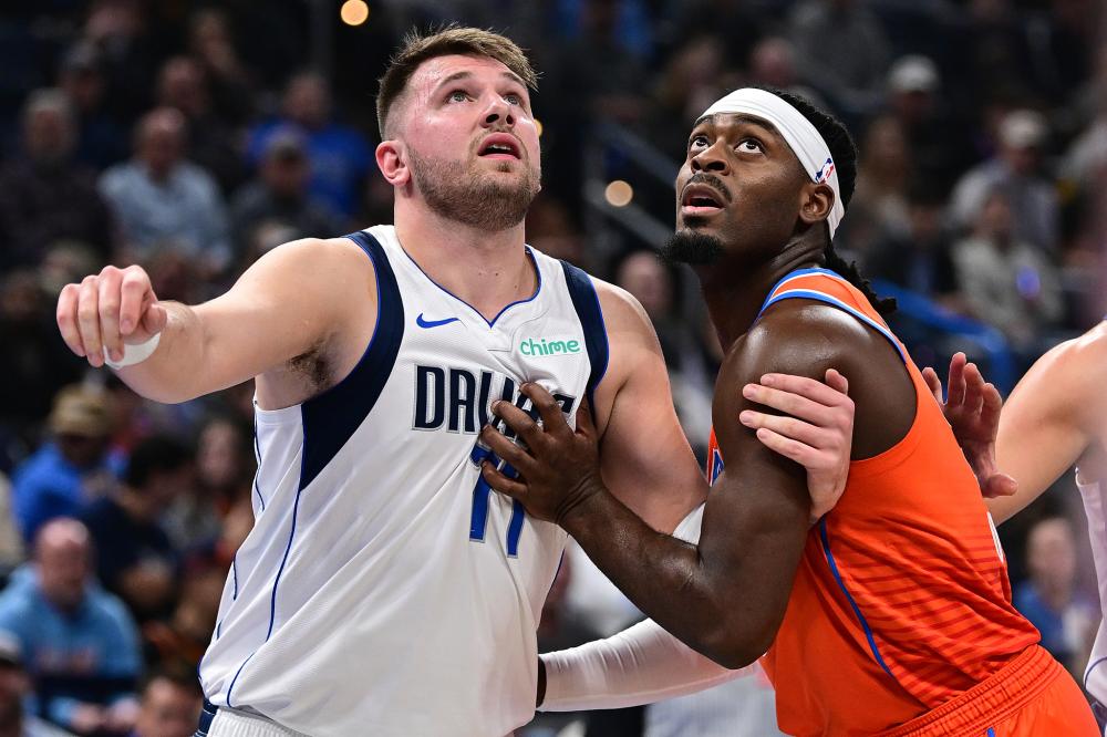 两人对篮球 两人对篮球